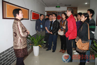 含笑老师给大家讲解