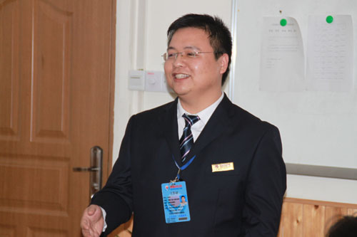 爸妈在线网站总策划陈伟