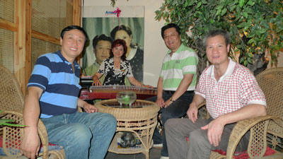 胡煜总裁在陕西中心万达广场办公区