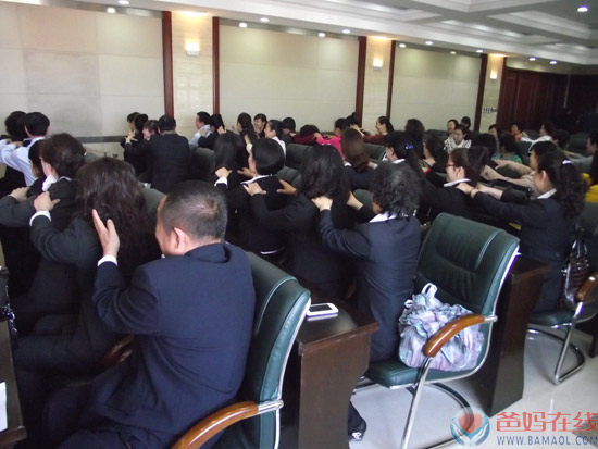 市总工会、市心理学会联合筹建的全市职工心理咨询室成立仪式正式开幕