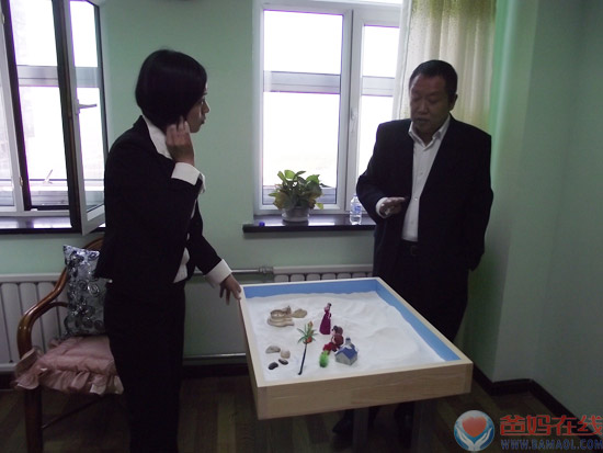 市总工会、市心理学会联合筹建的全市职工心理咨询室成立仪式正式开幕