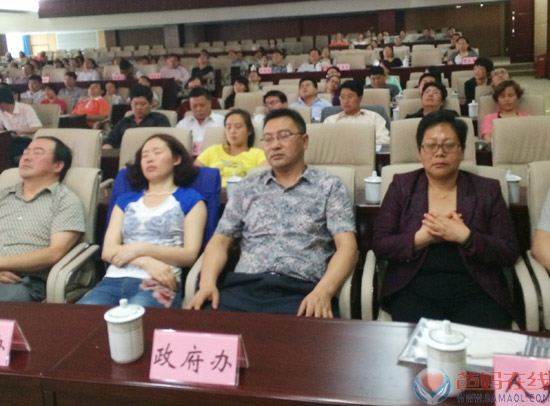 贵阳市中心主任杨丽春走进黔西县委