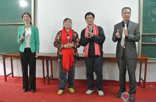 爸妈在线首席讲师段晓英喜收爱徒