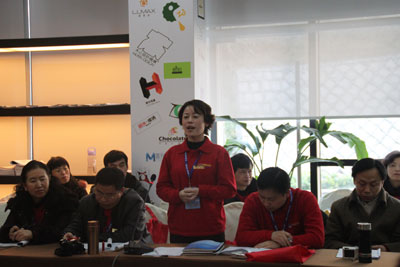 刘芳发表竞选演说