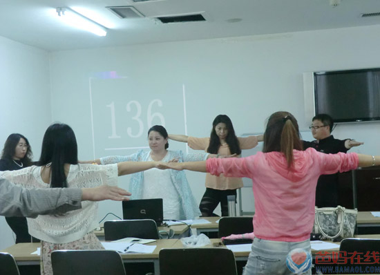 ：“我的青春我做主”高考减压公益讲座