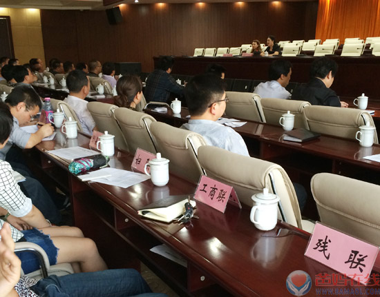 贵阳市中心主任杨丽春走进黔西县委