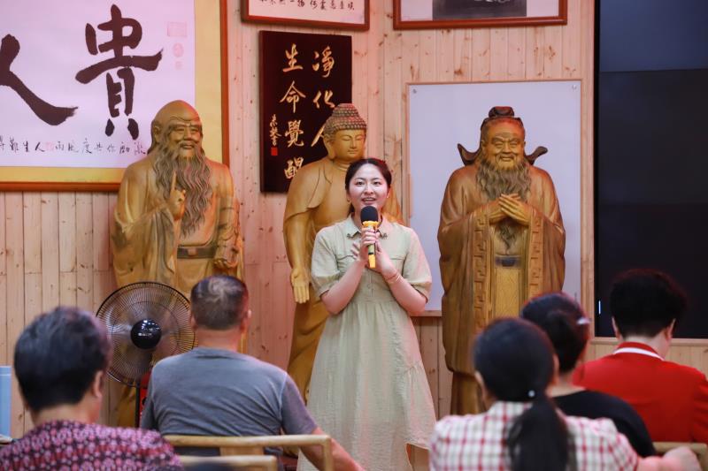 1686270225809163.jpg IMG_2555彭静_副本.jpg